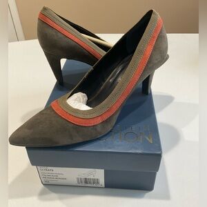 ❤️❤️ Lori Goldstein Women’s Olive Suede Heels (3”) Shoes, Size 8M